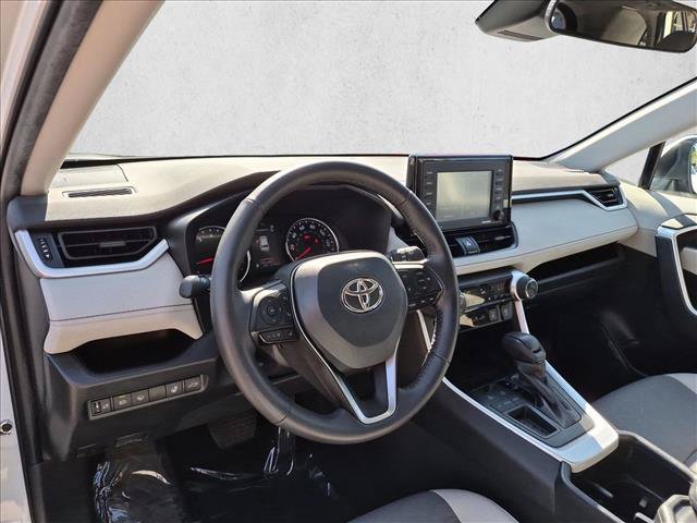 Used 2022 Toyota RAV4 XLE w/ Convenience Package FWD image 10