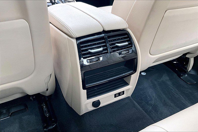 Used 2023 BMW 530i image 20