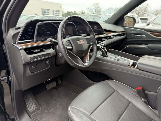 Used 2024 Cadillac Escalade ESV Premium Luxury AWD/4WD image 11