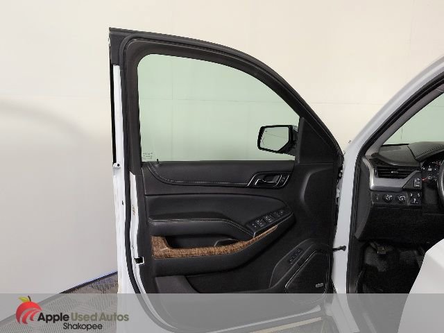 Used 2016 Chevrolet Suburban LTZ image 12