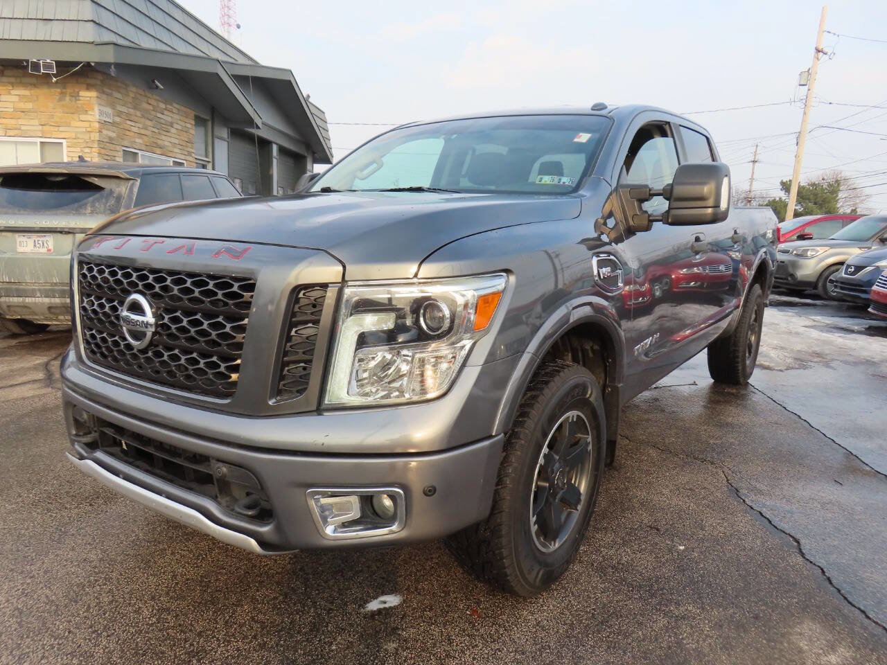 Used 2017 Nissan Titan PRO-4X image 1