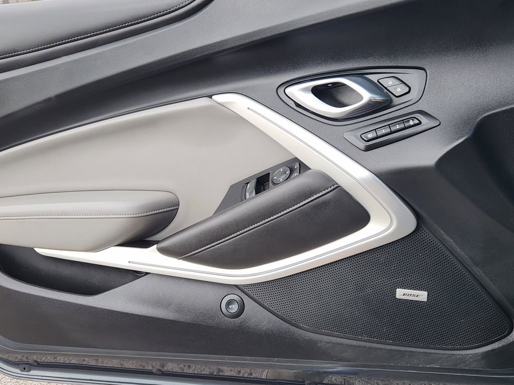 Used 2020 Chevrolet Camaro SS RWD image 16