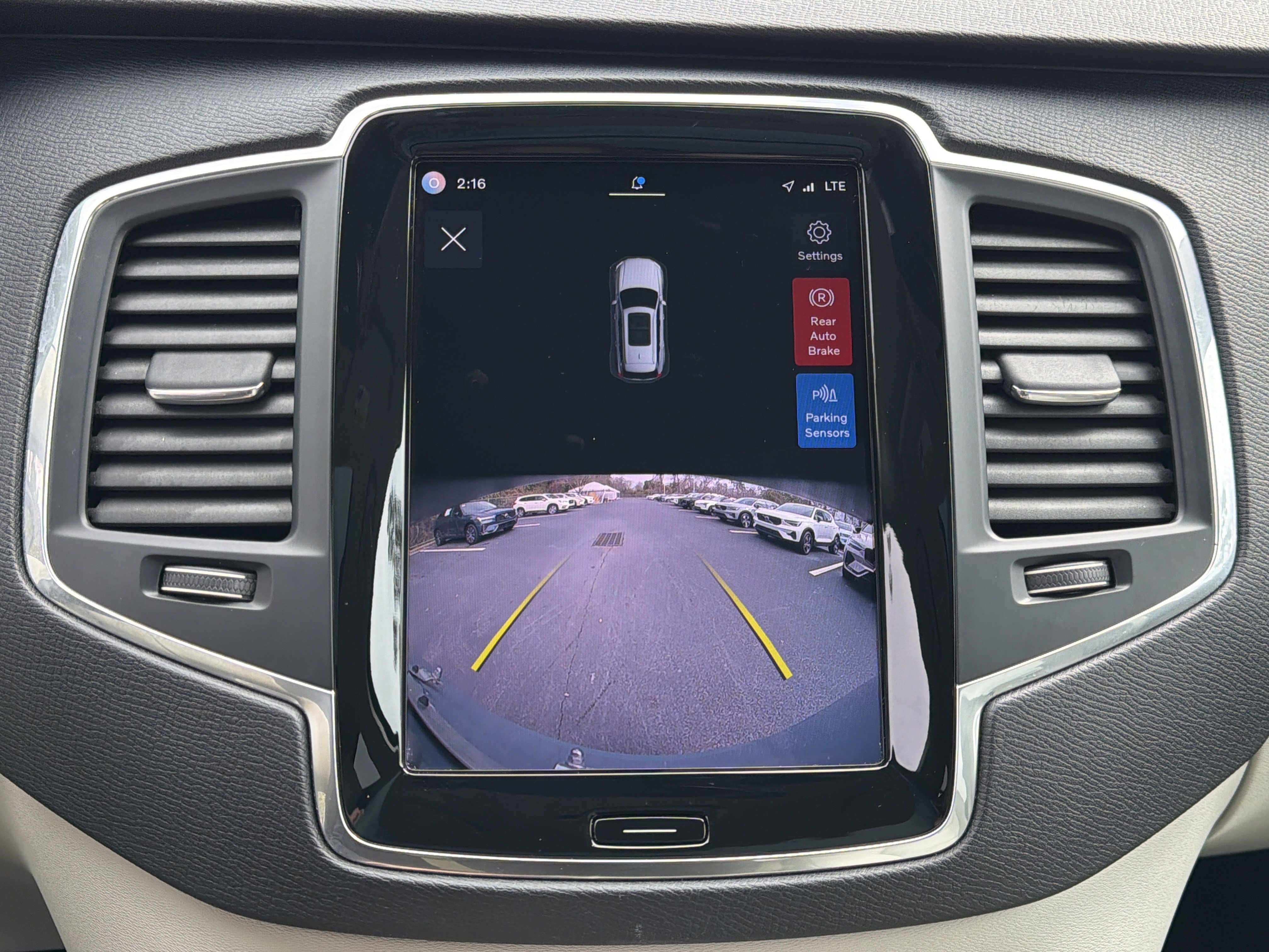 Certified 2023 Volvo XC90 B6 Core image 25