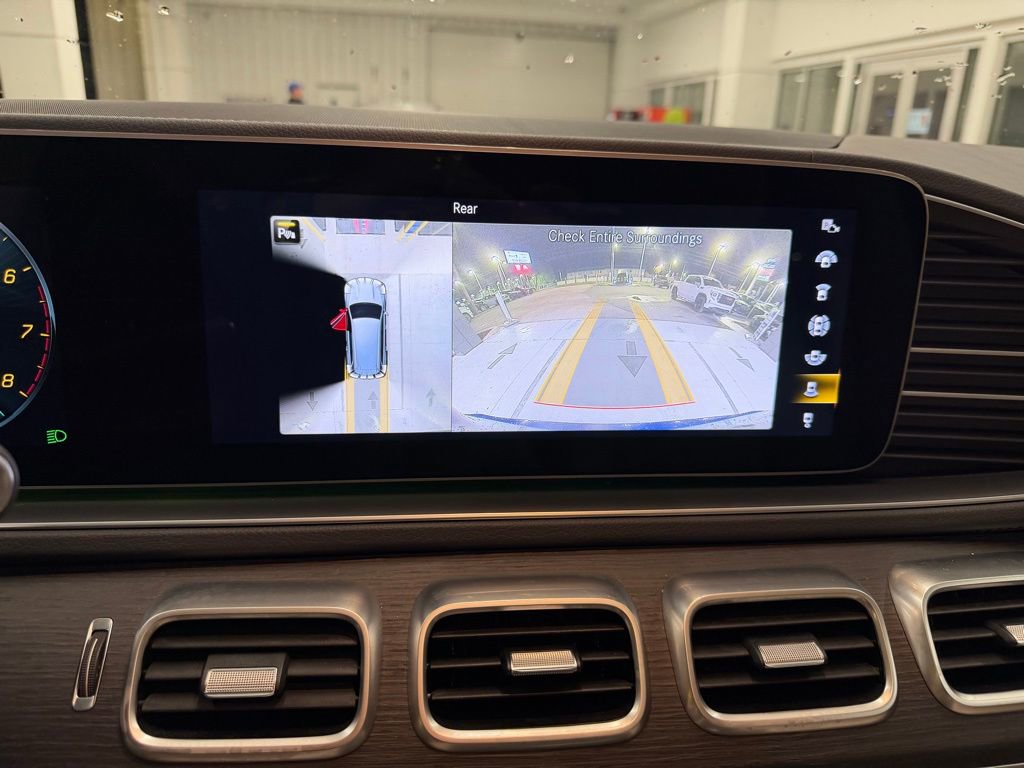 Used 2022 Mercedes-Benz GLS 450 4MATIC image 23