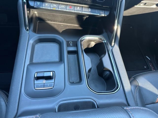 Used 2024 GMC Sierra 2500 AT4 w/ Technology Package image 21