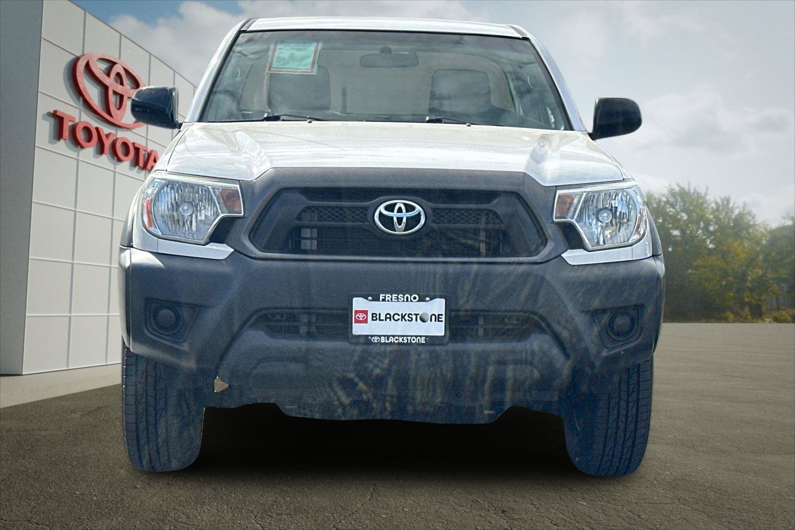 Used 2014 Toyota Tacoma 4x4 Regular Cab image 8