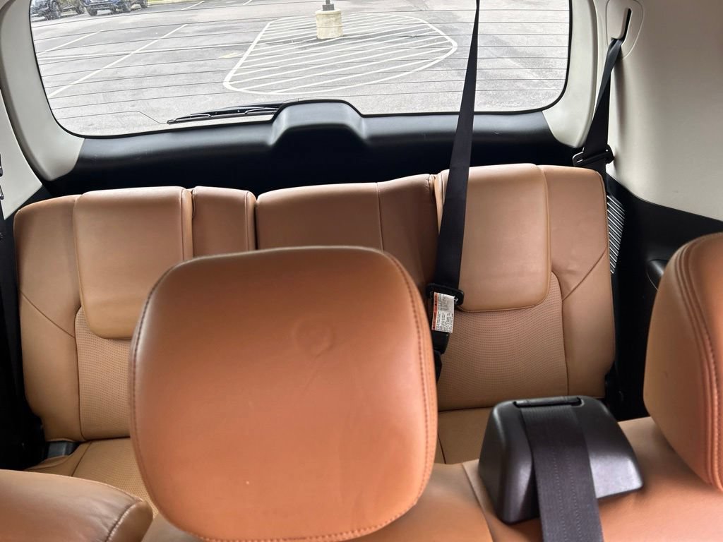 Used 2017 Nissan Armada Platinum w/ Interior Lighting Package AWD/4WD image 25