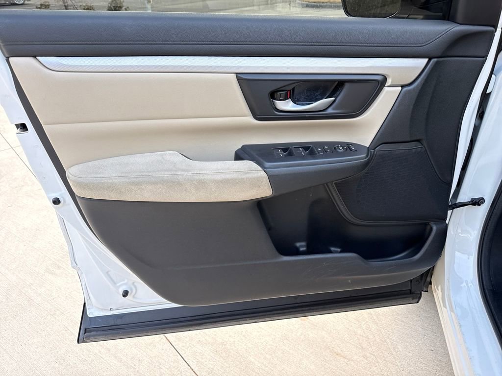 Used 2020 Honda CR-V LX image 14