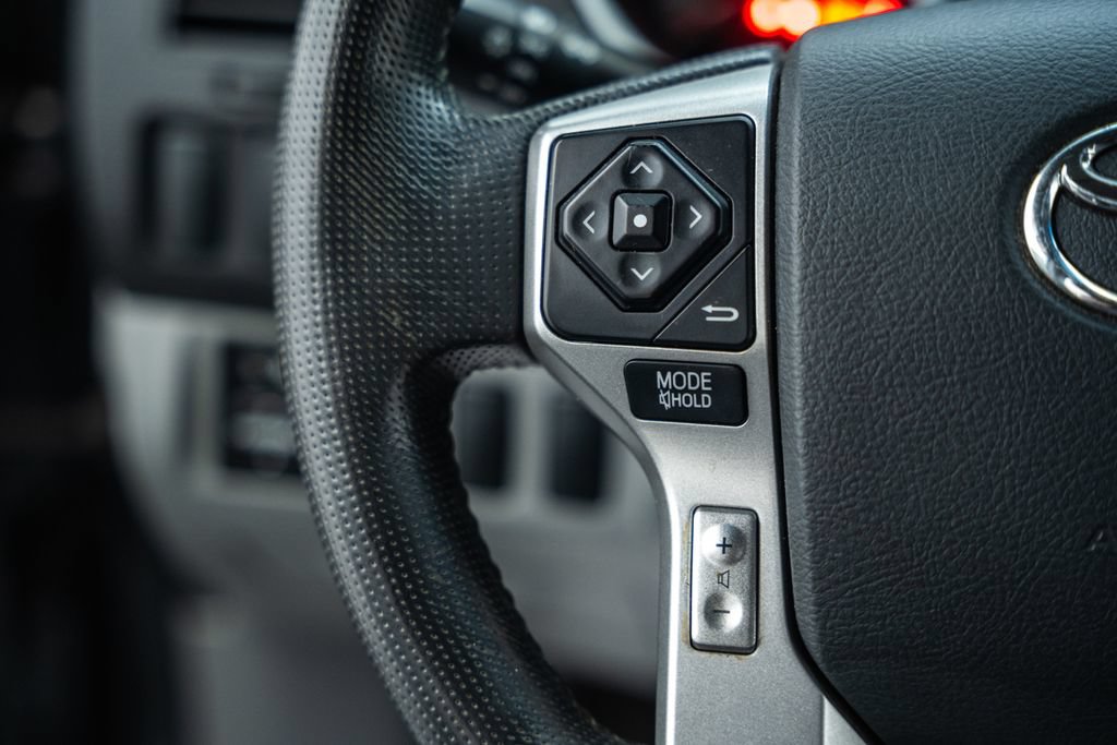 Used 2014 Toyota Tacoma PreRunner w/ Convenience Package RWD image 26