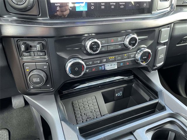 New 2026 Ford F250 Lariat image 14