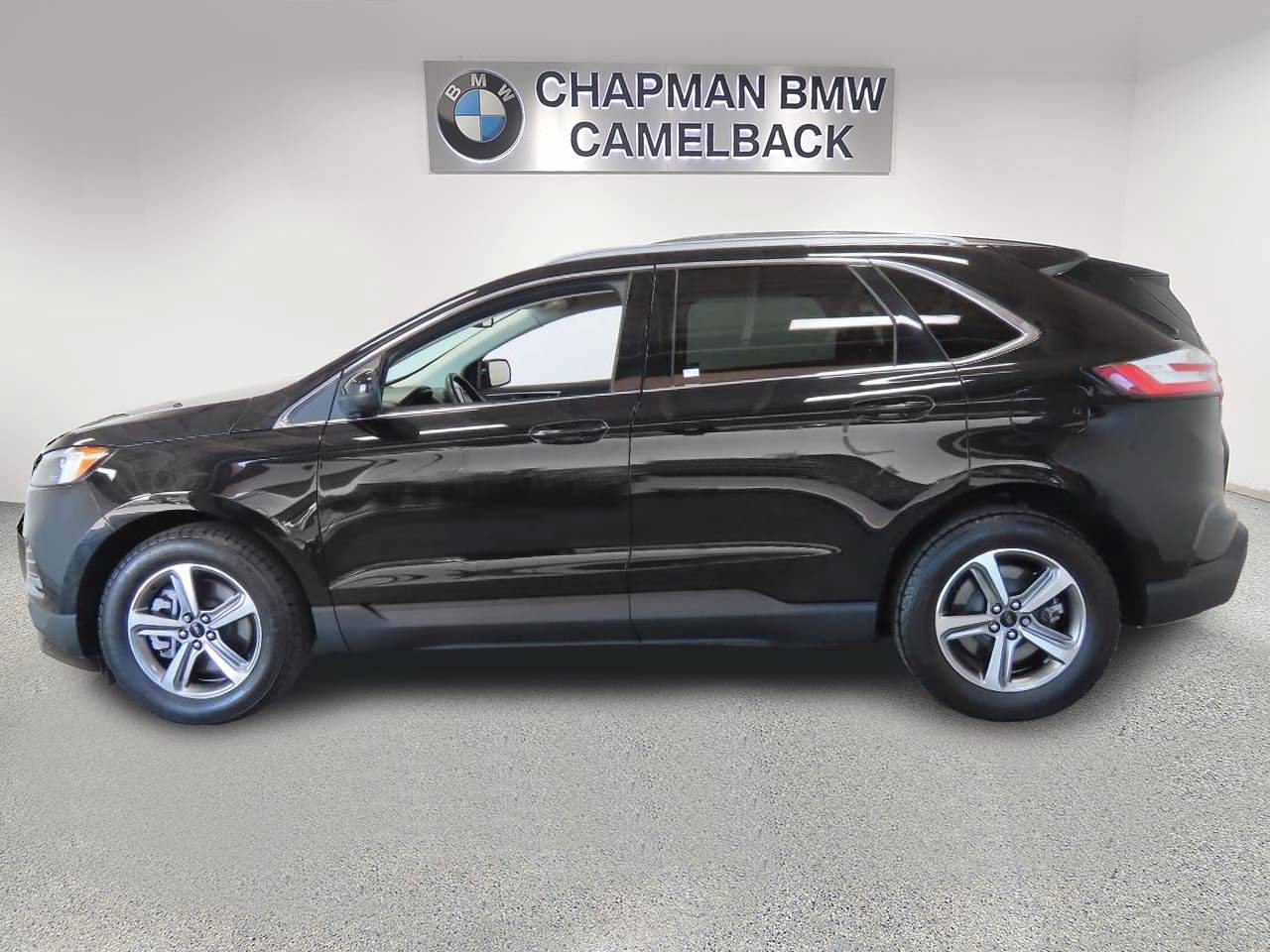 Used 2023 Ford Edge SEL w/ Convenience Package AWD/4WD image 3