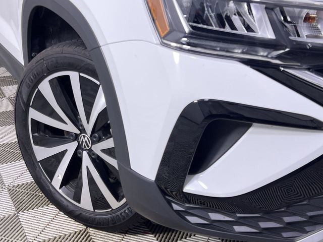 Used 2024 Volkswagen Taos SE image 10