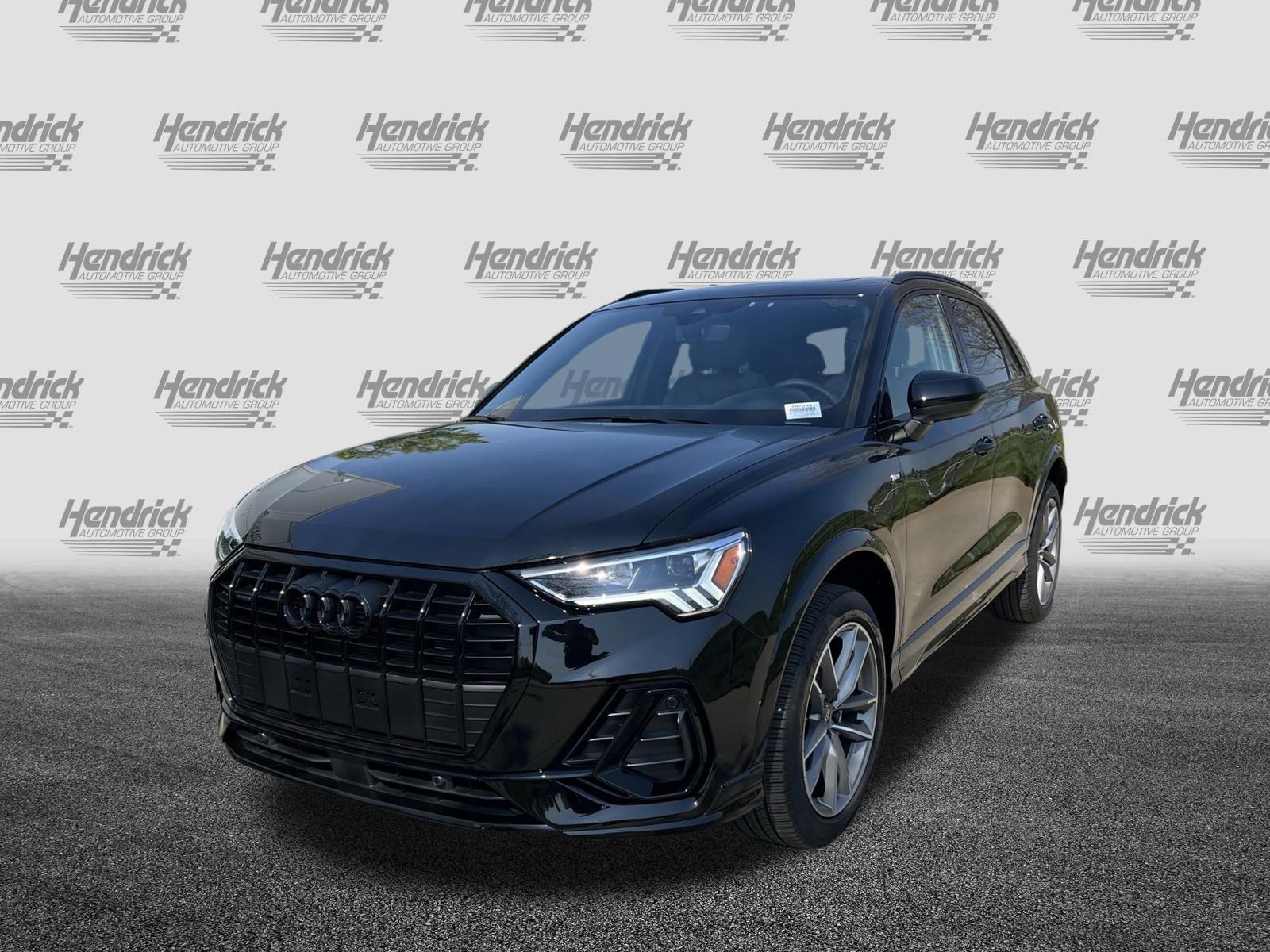 Certified 2025 Audi Q3 2.0T Premium w/ Convenience Package image 6