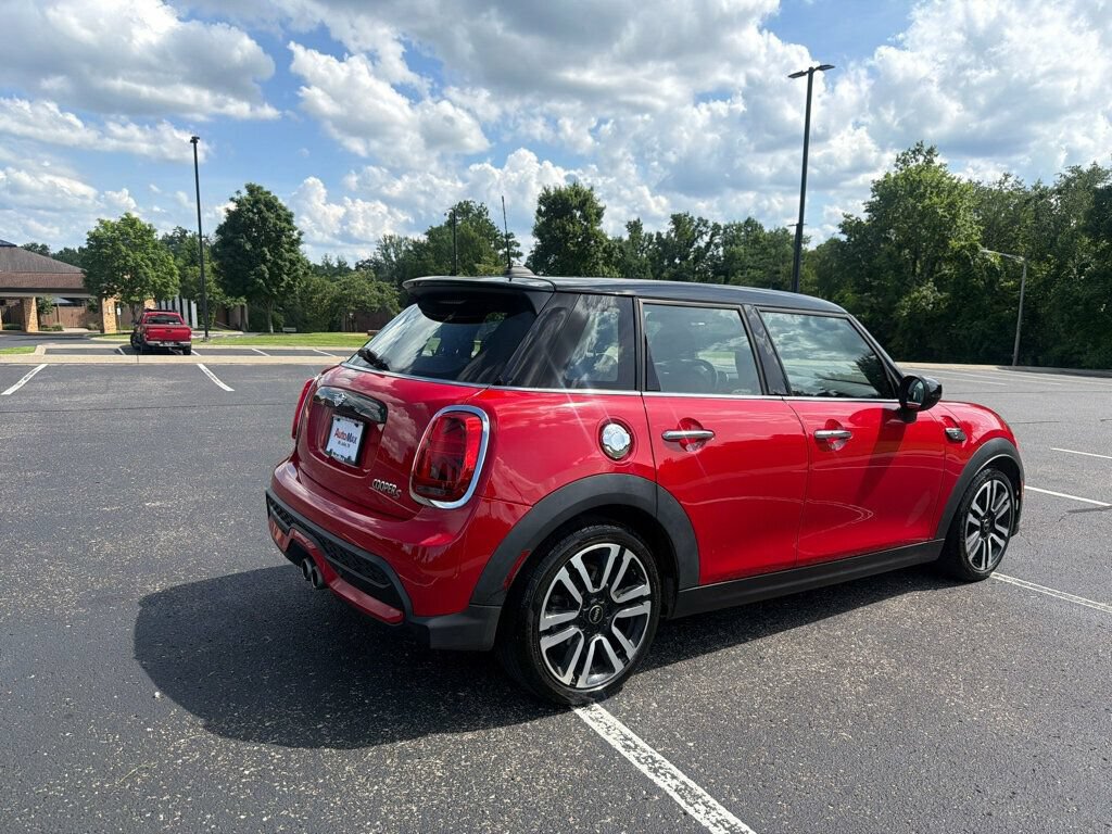 Used 2022 MINI Cooper S FWD image 4