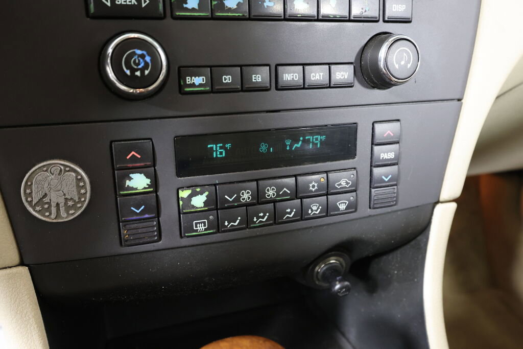 Used 2005 Buick LaCrosse CXL image 34