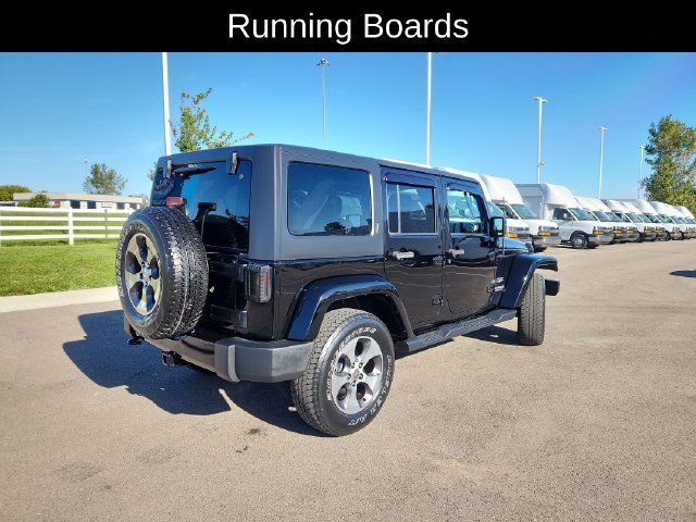 Used 2017 Jeep Wrangler Unlimited Sahara w/ Dual Top Group AWD/4WD image 9