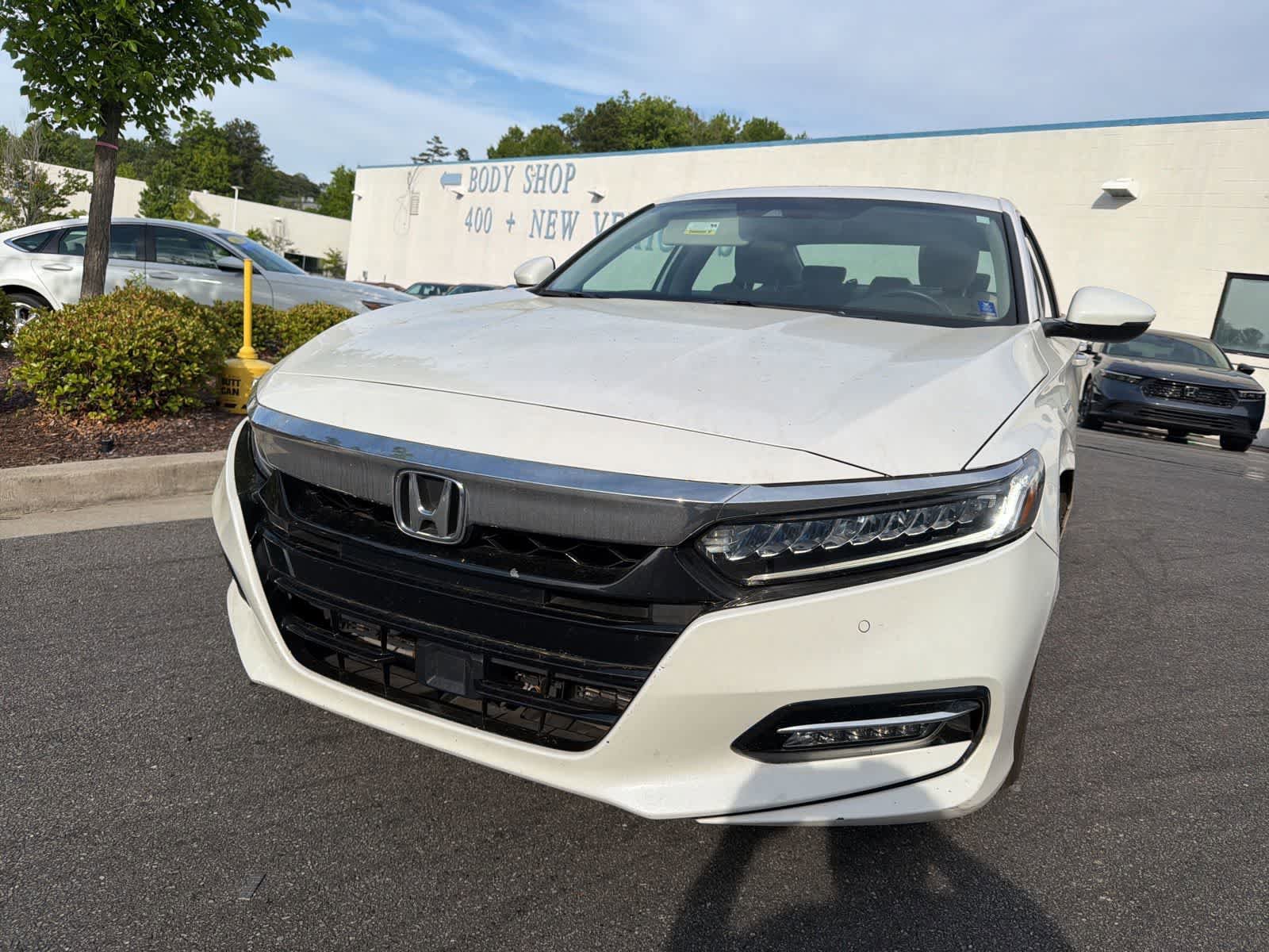 Used 2019 Honda Accord Touring image 1