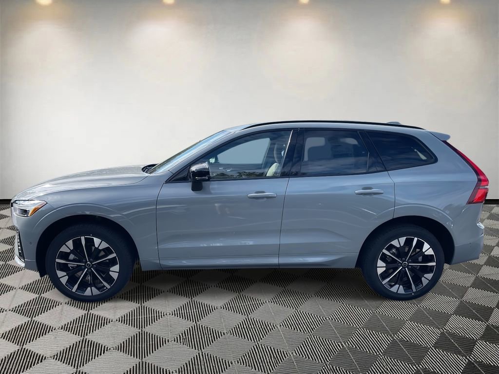 New 2026 Volvo XC60 B5 Plus w/ Protection Package Premier image 5