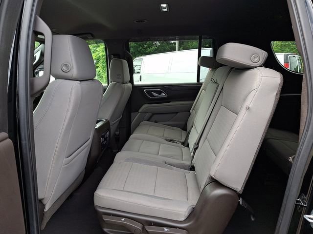 Used 2021 Chevrolet Suburban LS AWD/4WD image 19
