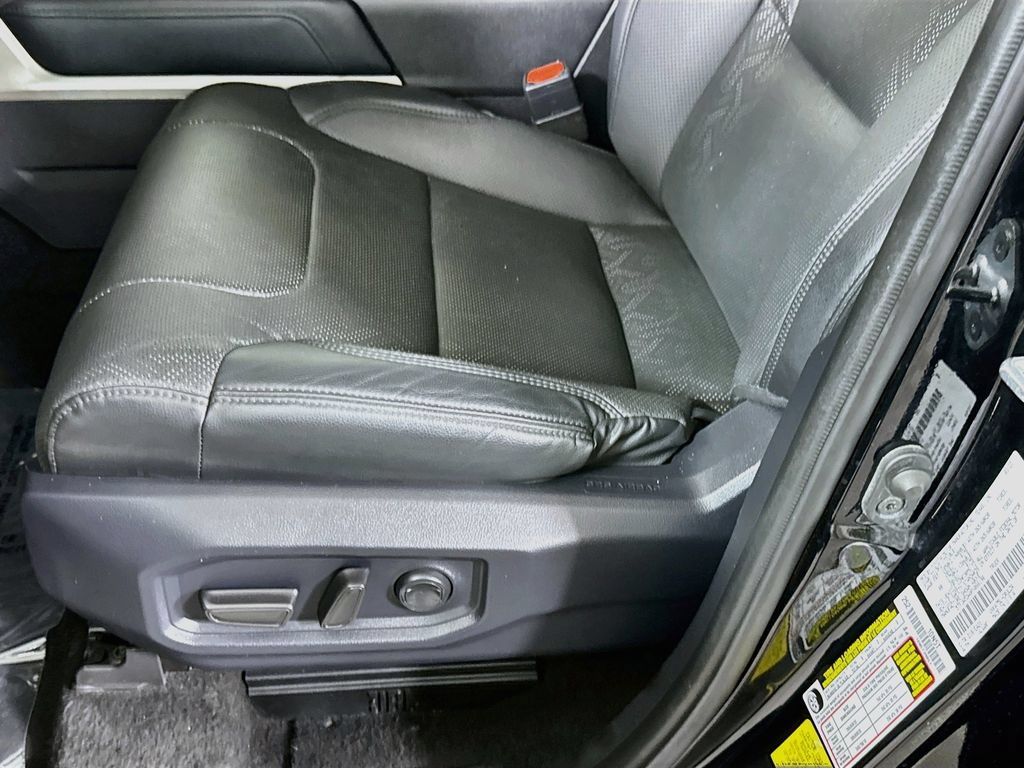 Used 2023 Toyota Tundra Limited AWD/4WD image 25