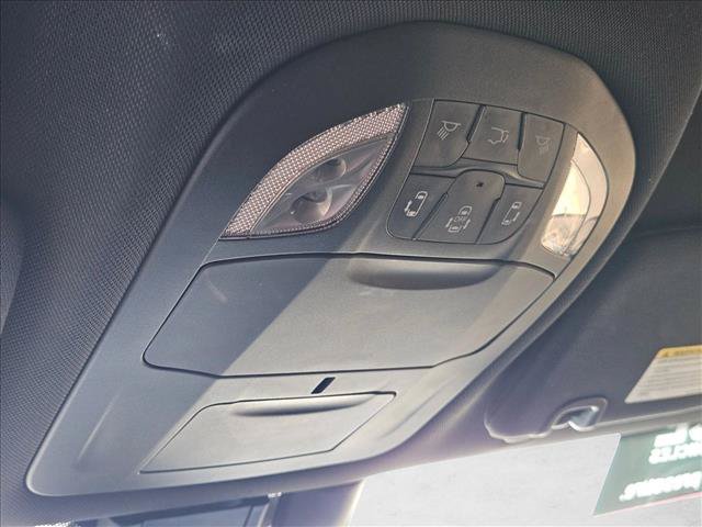 Used 2018 Chrysler Pacifica Touring Plus w/ S Appearance Package FWD image 19