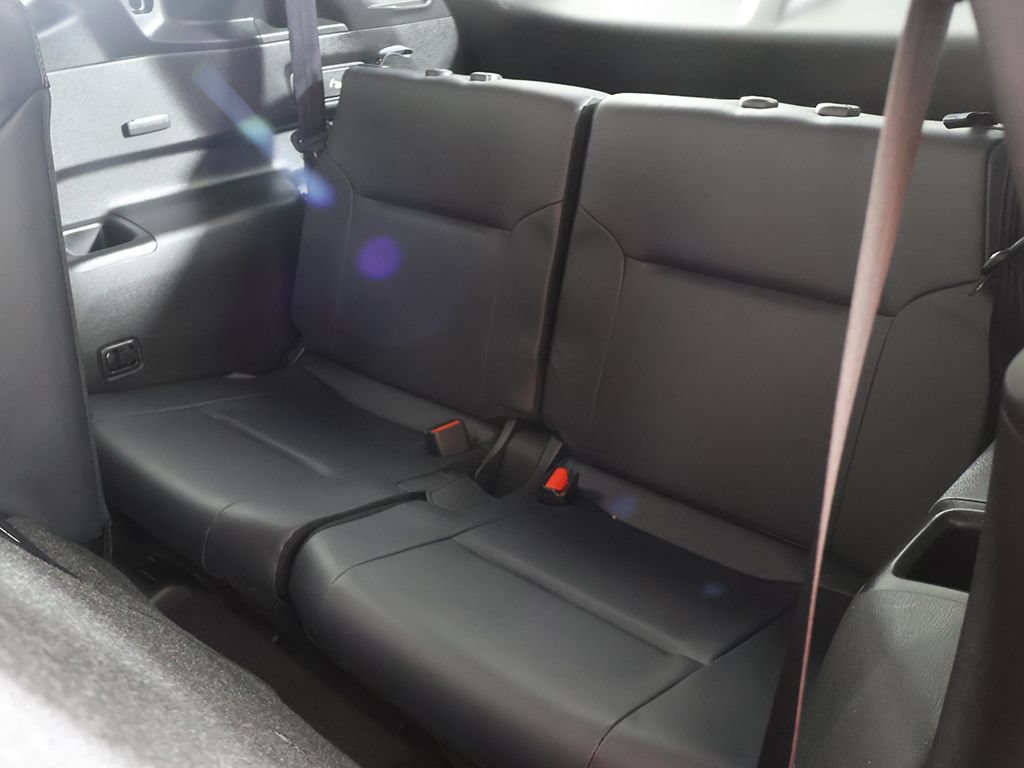Used 2024 Mitsubishi Outlander SE AWD/4WD image 32