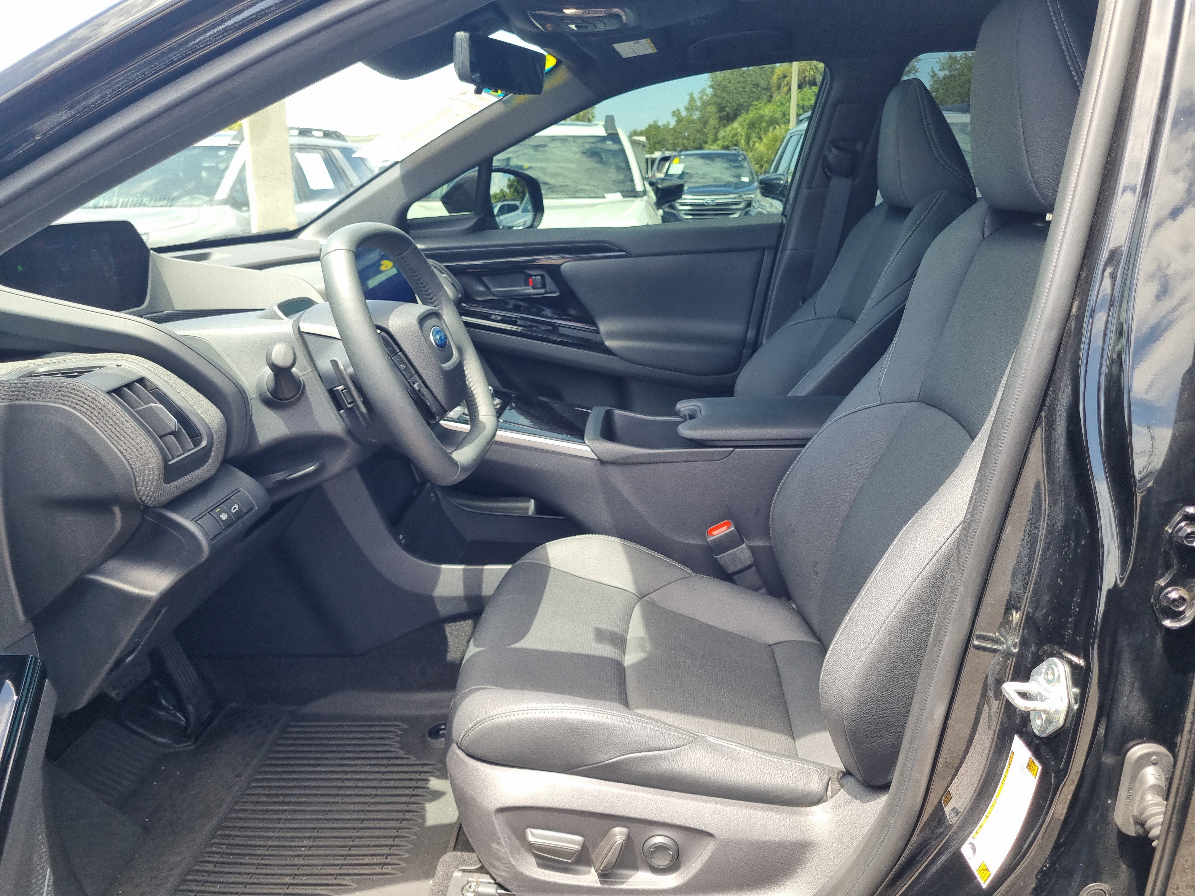 Certified 2025 Subaru Solterra w/ Touring Package AWD/4WD image 21
