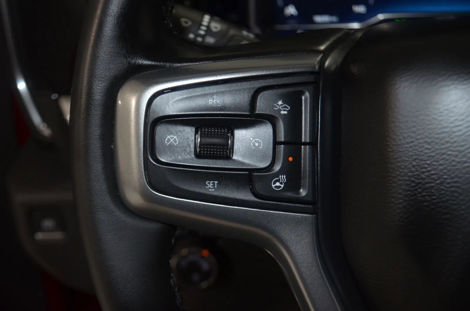 Used 2025 Chevrolet Silverado 1500 LT image 29