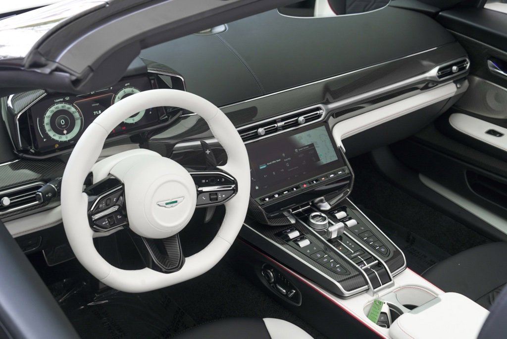 New 2026 Aston Martin Vanquish Convertible image 43