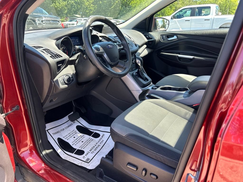 Used 2015 Ford Escape SE FWD image 13