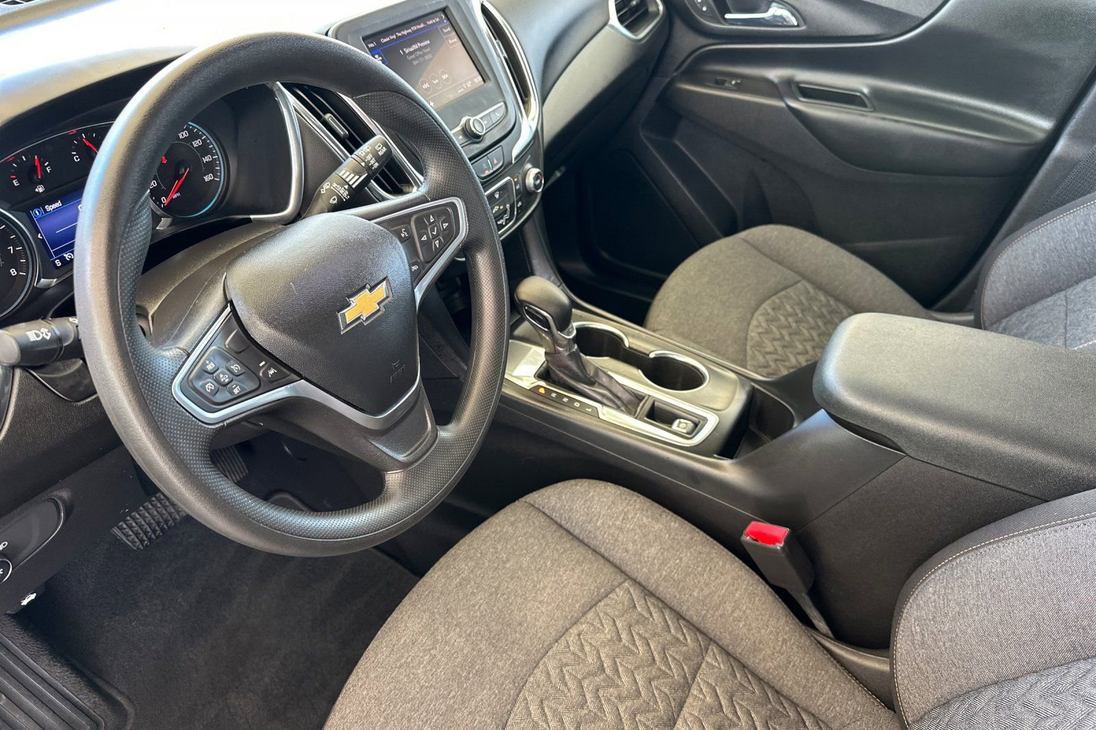 Used 2022 Chevrolet Equinox LT FWD image 10