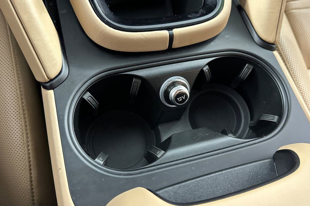 Used 2024 Porsche Cayenne Coupe image 34