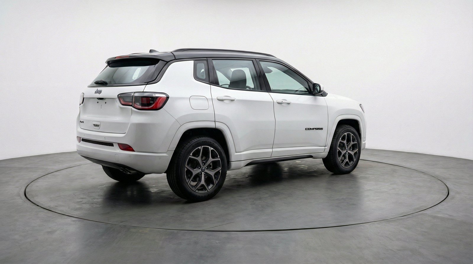Used 2025 Jeep Compass Limited AWD/4WD image 9