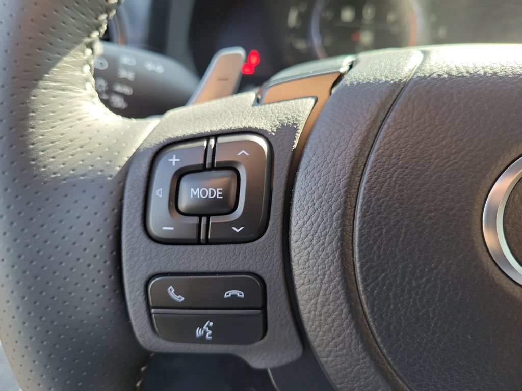 Used 2025 Lexus IS 350 F Sport RWD image 5