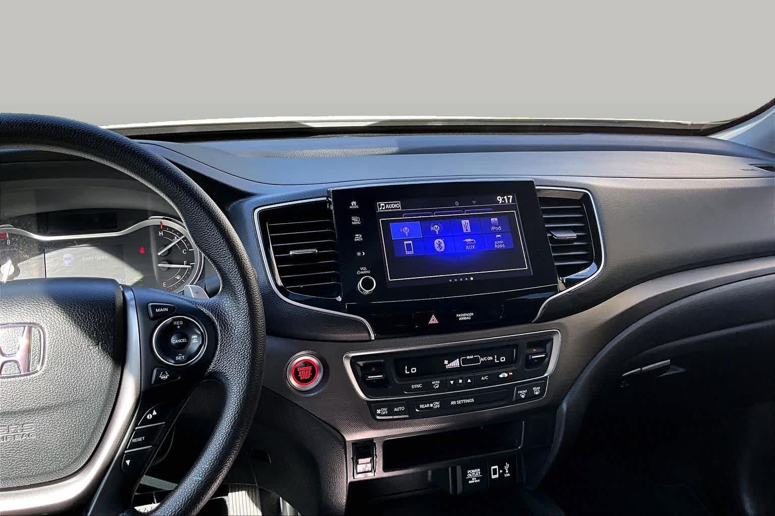 Used 2023 Honda Ridgeline Sport image 7