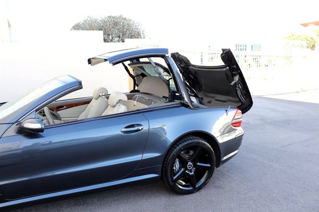 Used 2008 Mercedes-Benz SL 55 AMG image 70