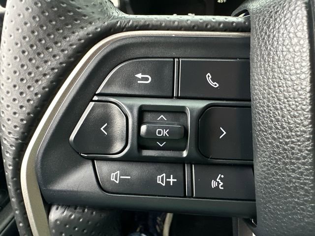 Used 2025 Toyota 4Runner SR5 image 32