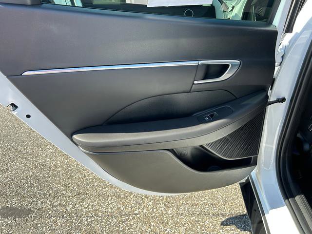 Used 2023 Hyundai Sonata SEL image 13