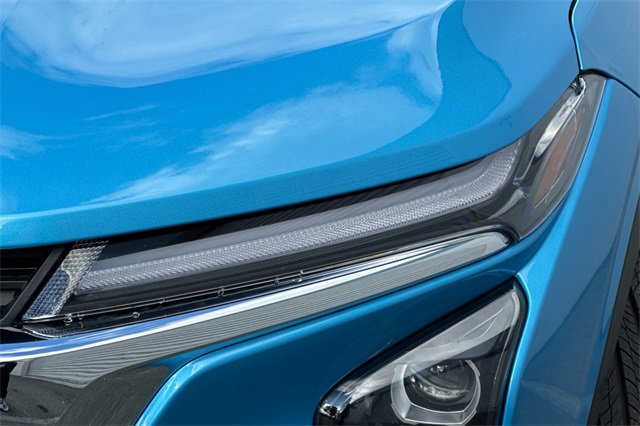 Used 2025 Chevrolet Trax LT w/ Driver Confidence Package image 48