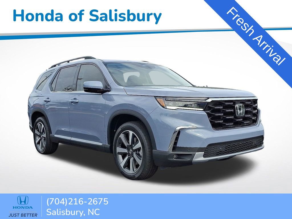 Certified 2025 Honda Pilot Touring