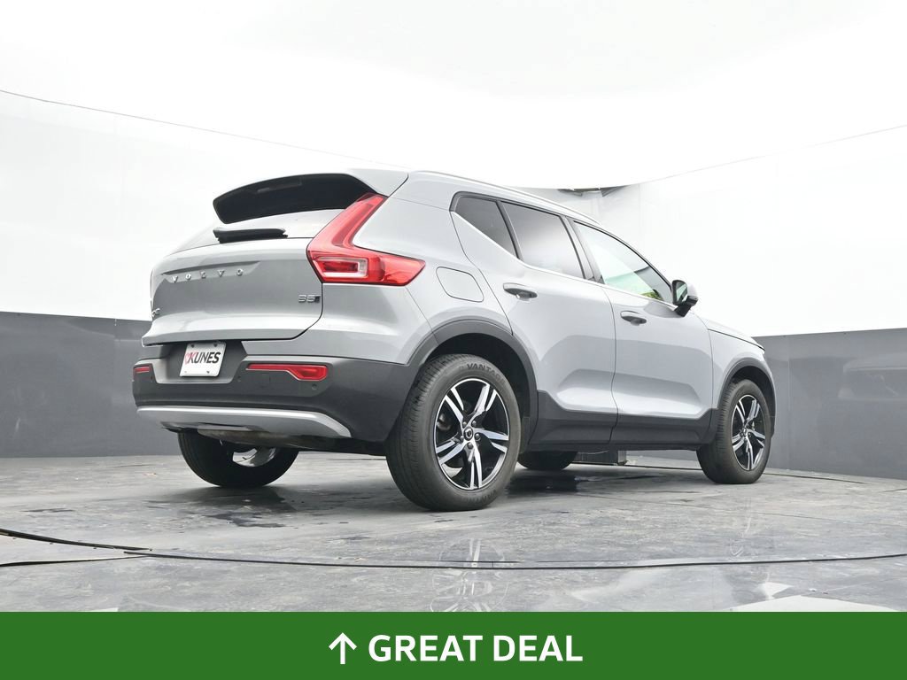 Used 2025 Volvo XC40 B5 Core AWD/4WD image 47