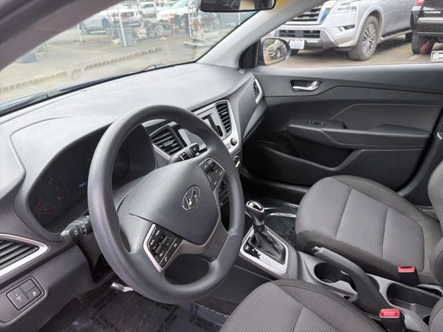 Used 2021 Hyundai Accent SE image 12