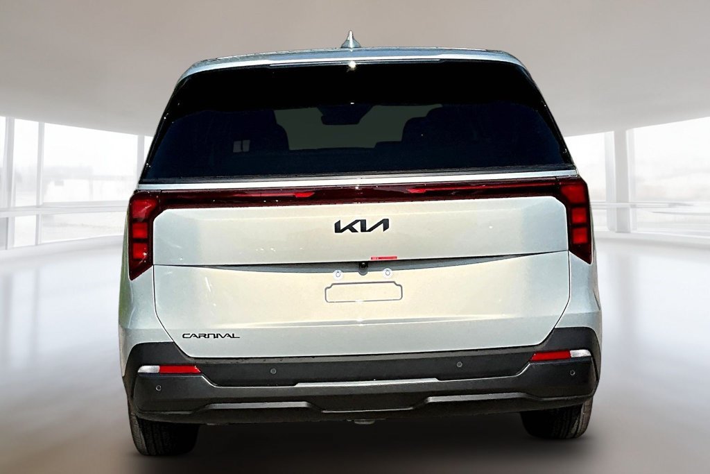 New 2027 Kia Carnival EX FWD image 4