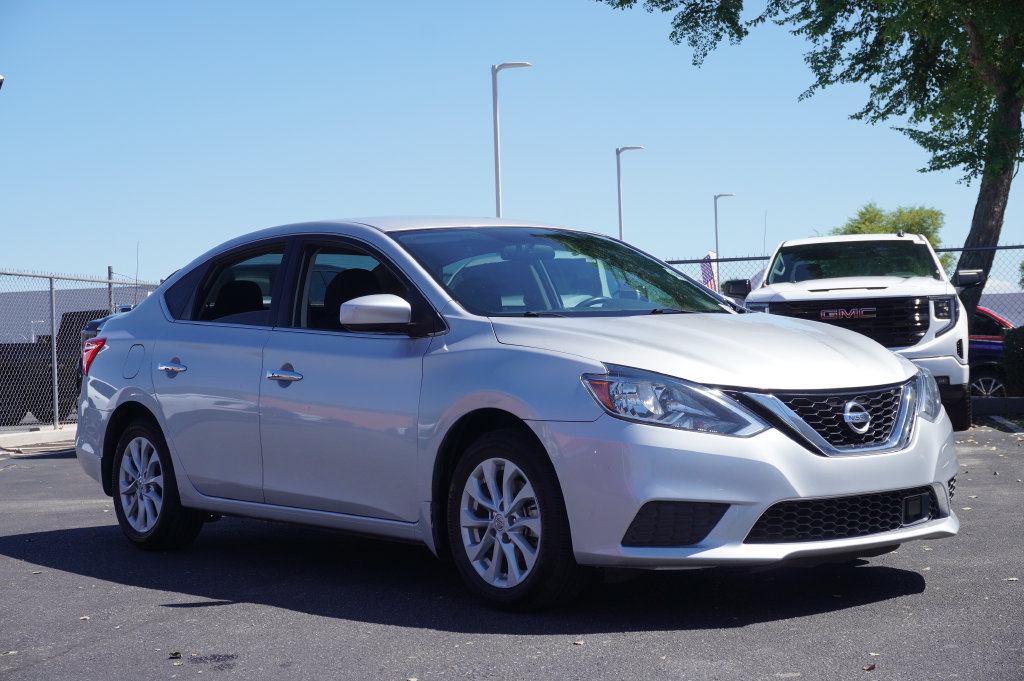 Used 2019 Nissan Sentra SV FWD image 4