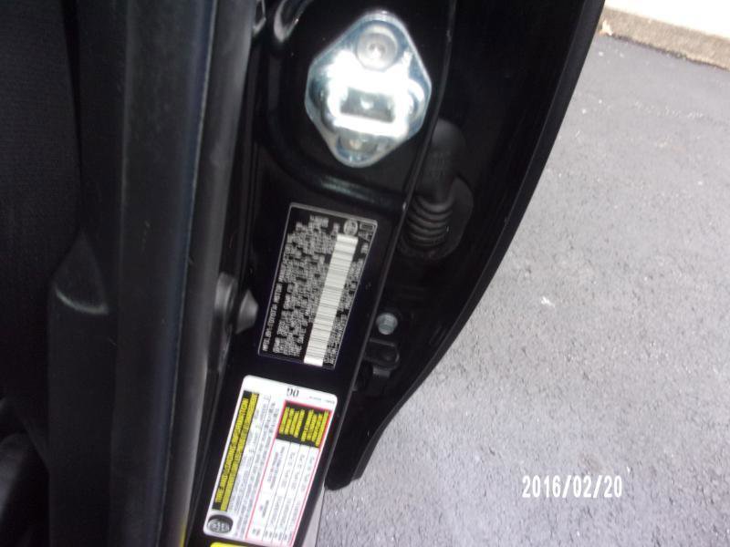 Used 2018 Toyota Corolla LE image 9