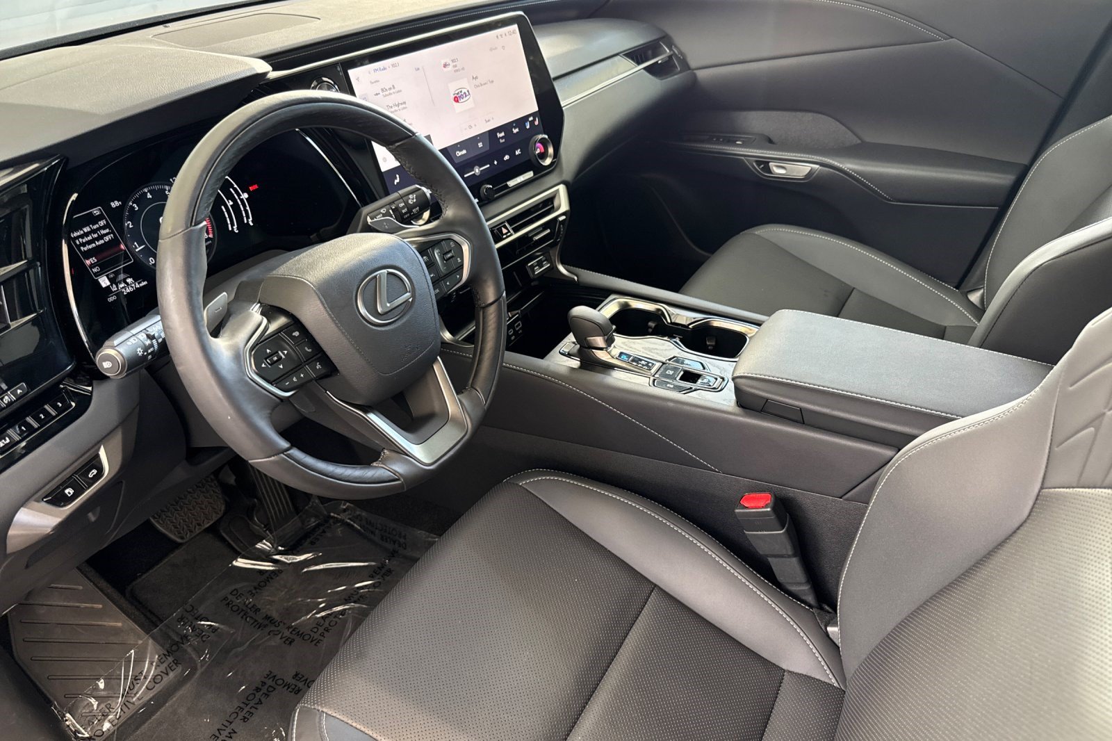 Certified 2024 Lexus RX 350 Premium w/ Accessory Package (Z1) FWD image 11