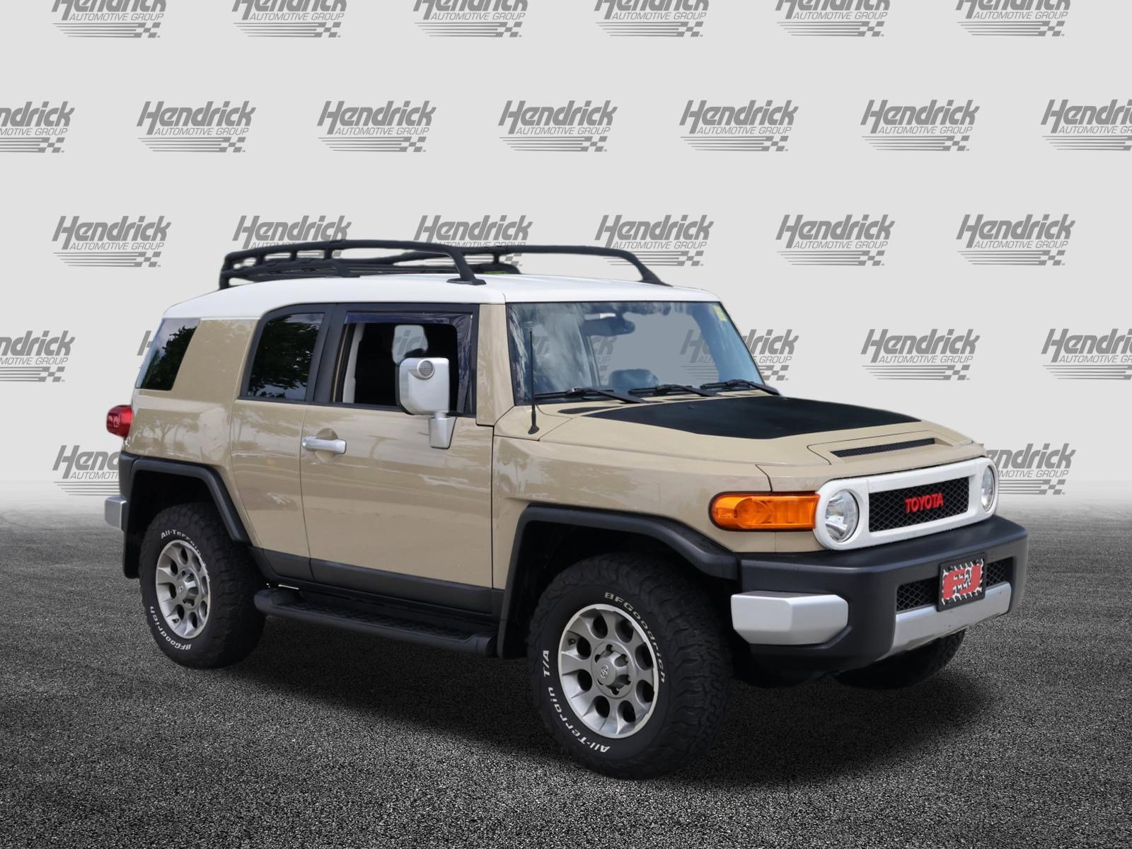 Used 2012 Toyota FJ Cruiser 4WD w/ Upgrade Pkg image 2