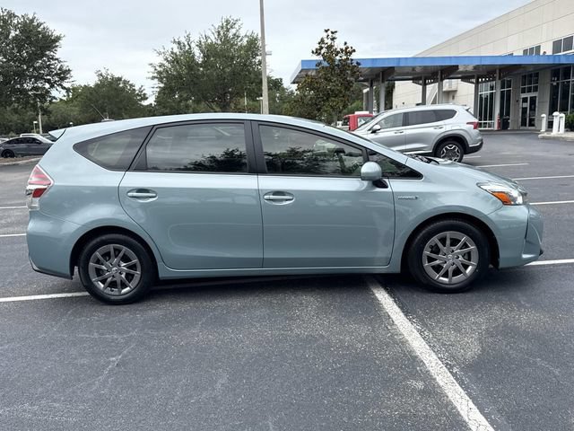 Used 2017 Toyota Prius V Four FWD image 3