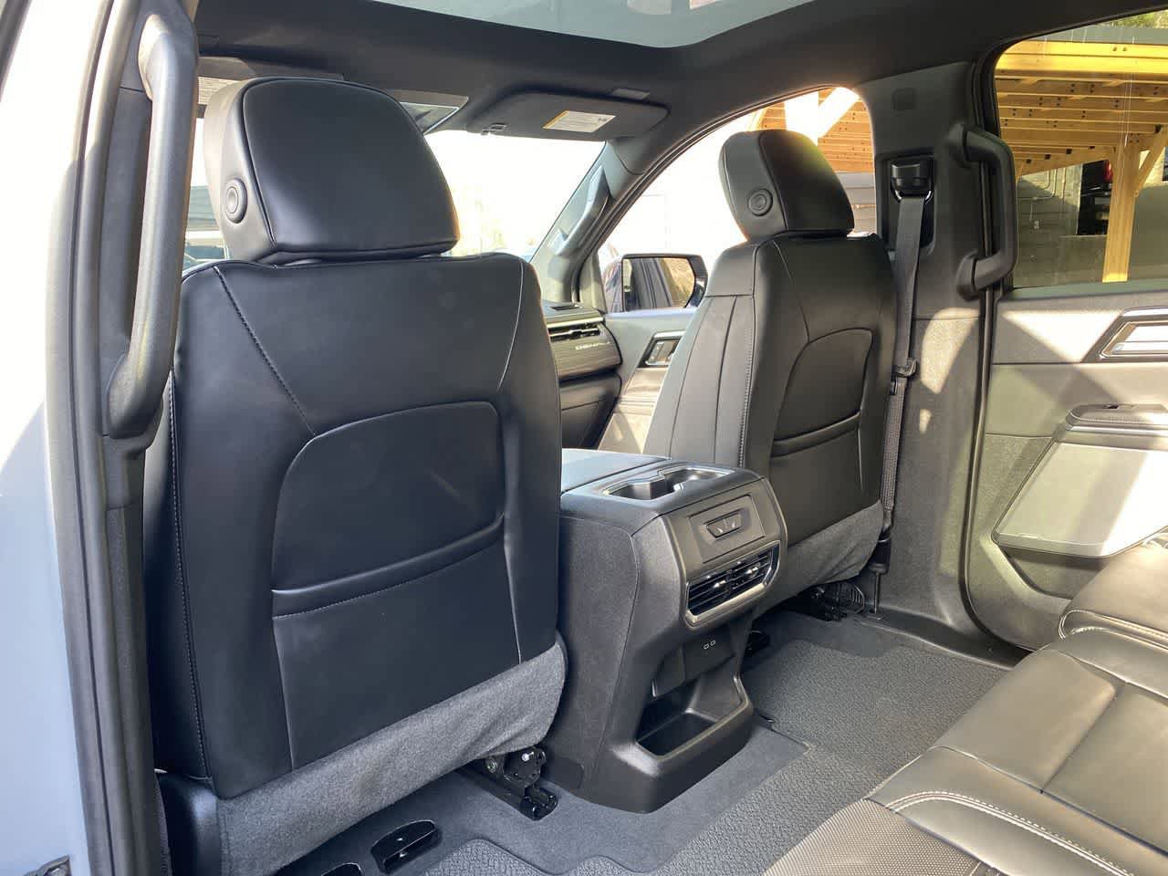 Used 2024 GMC Sierra EV Denali AWD/4WD image 15