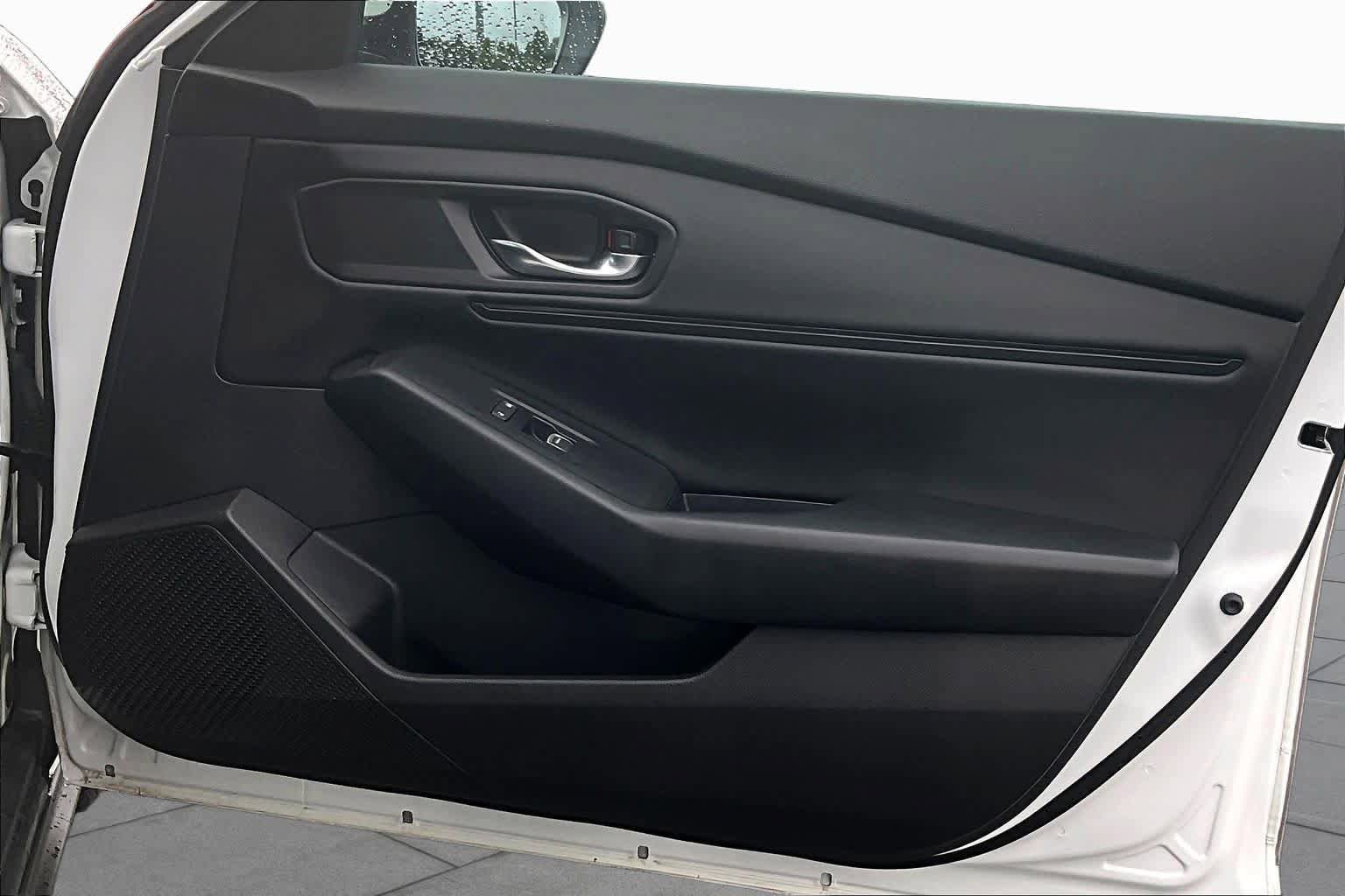 Used 2023 Honda Accord EX image 22